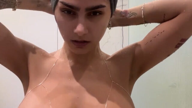 Mia Khalifa Livestream nude shower in bath