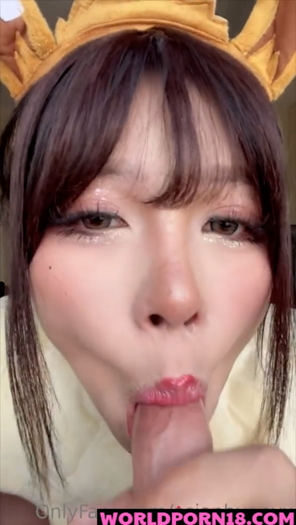 Asianbunnyx Play dildo very lewd