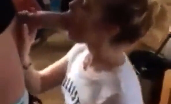 Nina Agdal Blowjob with her BF – New porn video