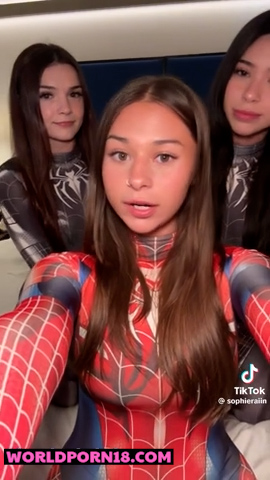 Sophie Rain/Sophieraiin Spiderman lesbian play video so hot – Onlyfans