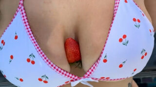 Kaitlyn Krems/Kaitkrems Strip teasing in the pool so hot – Onlyfans