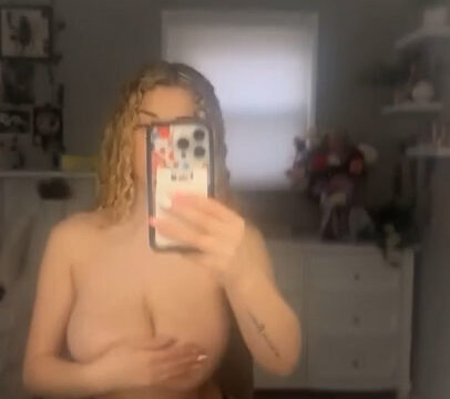 Kira Pregiato Naked Cam girl so Hot – Onlyfans Tape